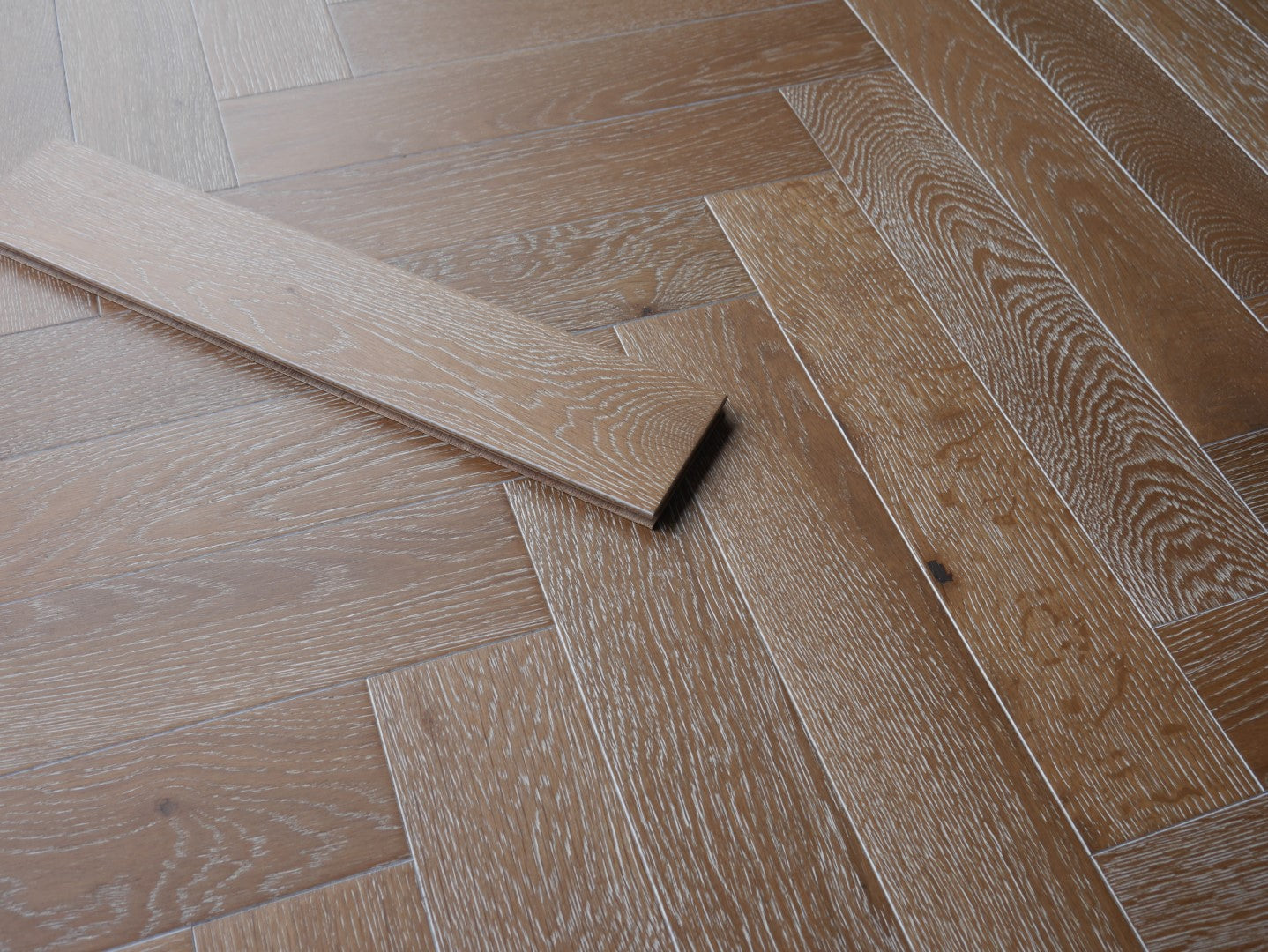 Engineered Oak Herringbone HB1497T