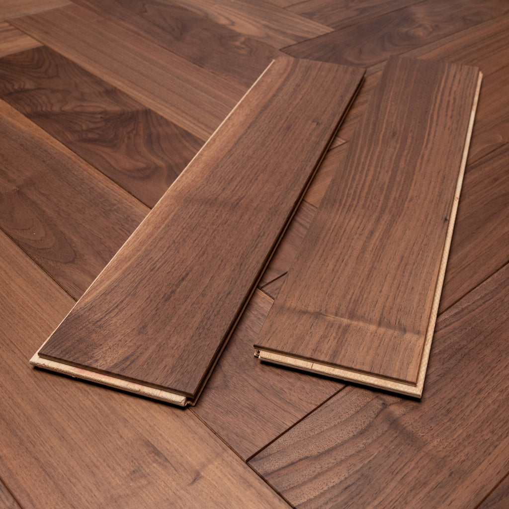 Walnut Herringbone UV OILED WH1422